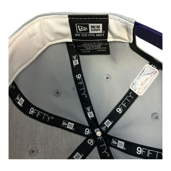 Los Angeles Lakers Big Logo New Era 9FIFTY NBA Tip Off Snapback Cap Hat - Picture 11 of 13